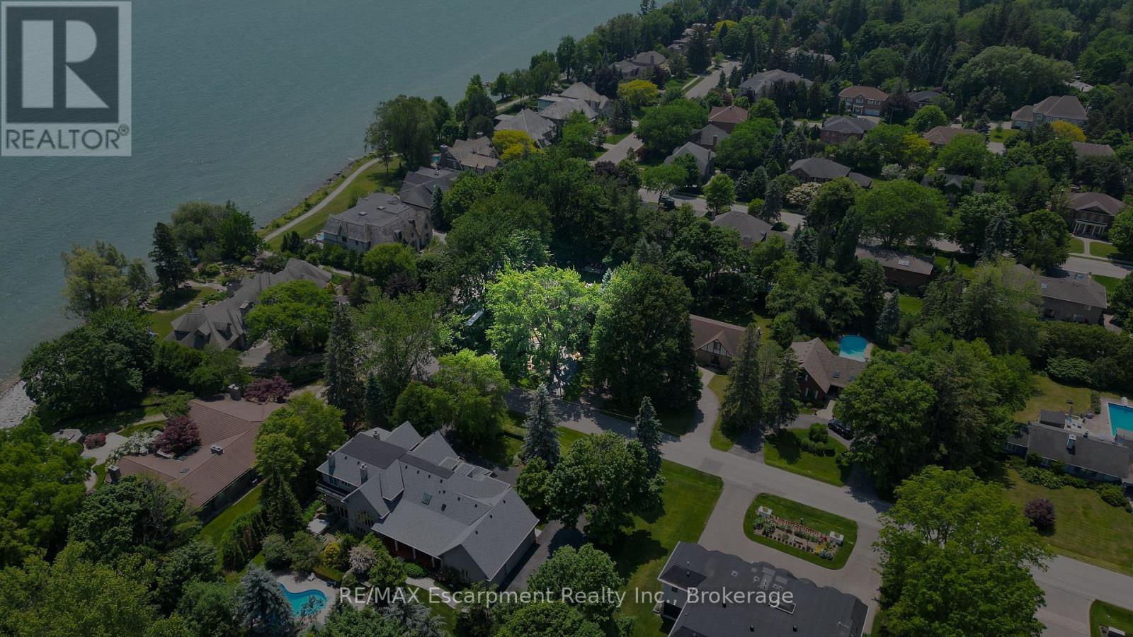 24 Birkbank Drive, Oakville, Ontario  L6J 4Y9 - Photo 40 - W12878342