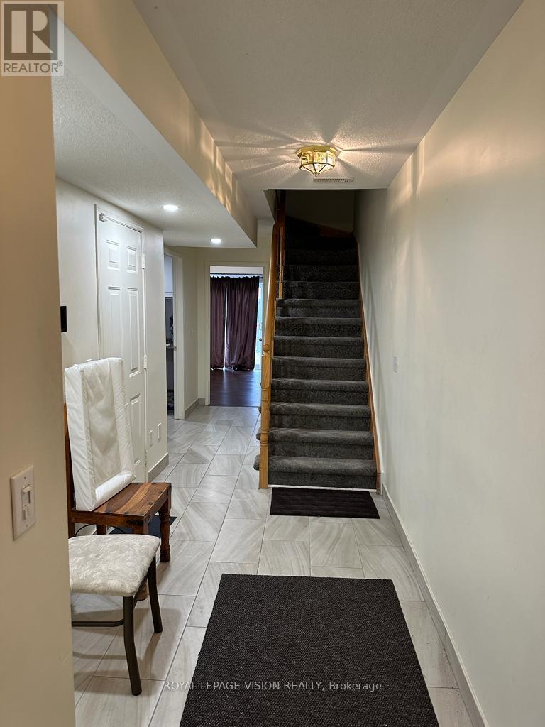 34 Kiriakou Street, Toronto, Ontario  M1P 5H2 - Photo 10 - E13158396