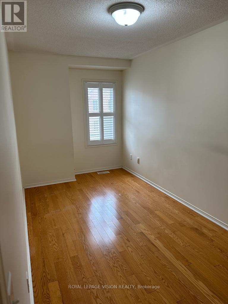 34 Kiriakou Street, Toronto, Ontario  M1P 5H2 - Photo 6 - E13158396