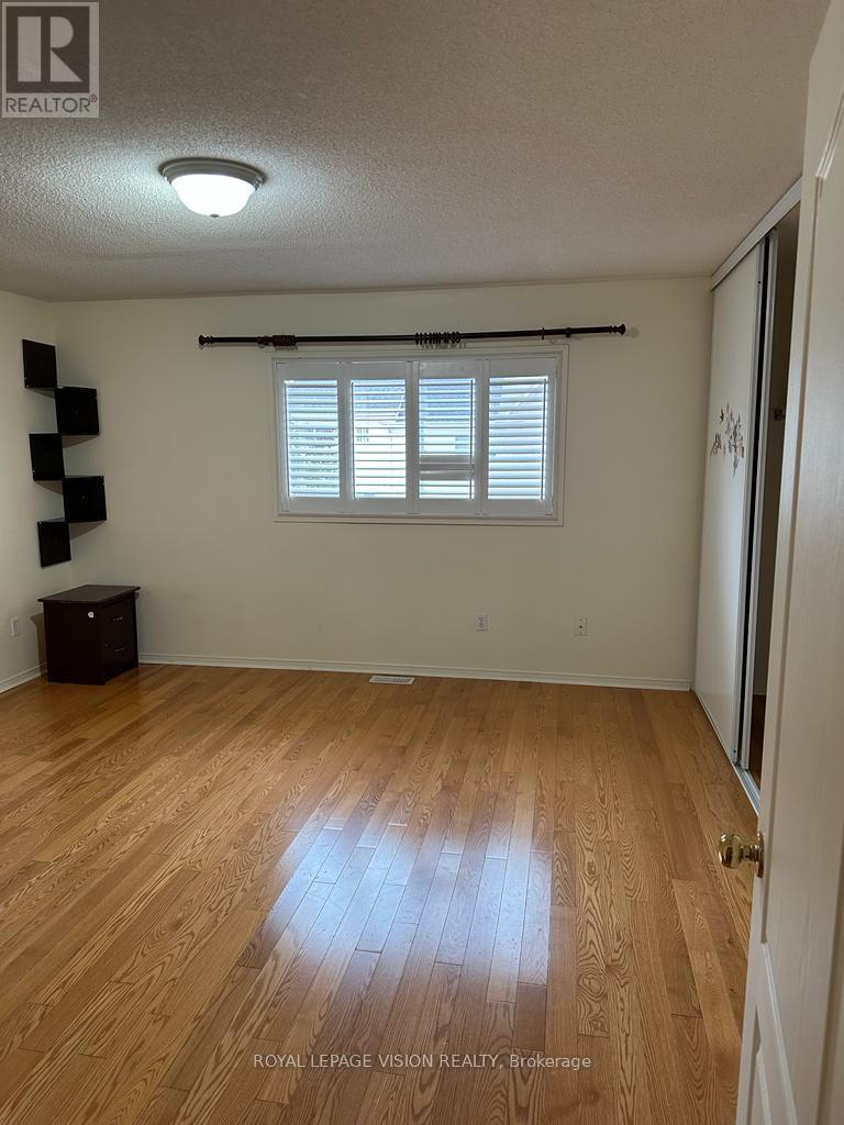 34 Kiriakou Street, Toronto, Ontario  M1P 5H2 - Photo 7 - E13158396