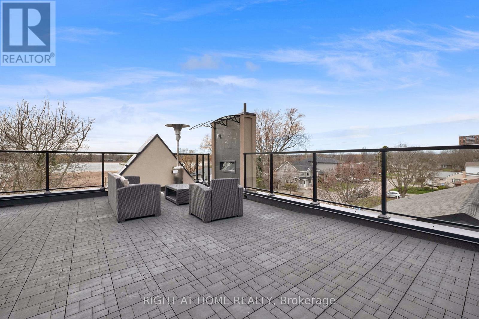 819 Fairview Avenue, Pickering, Ontario  L1W 1M7 - Photo 37 - E13158466