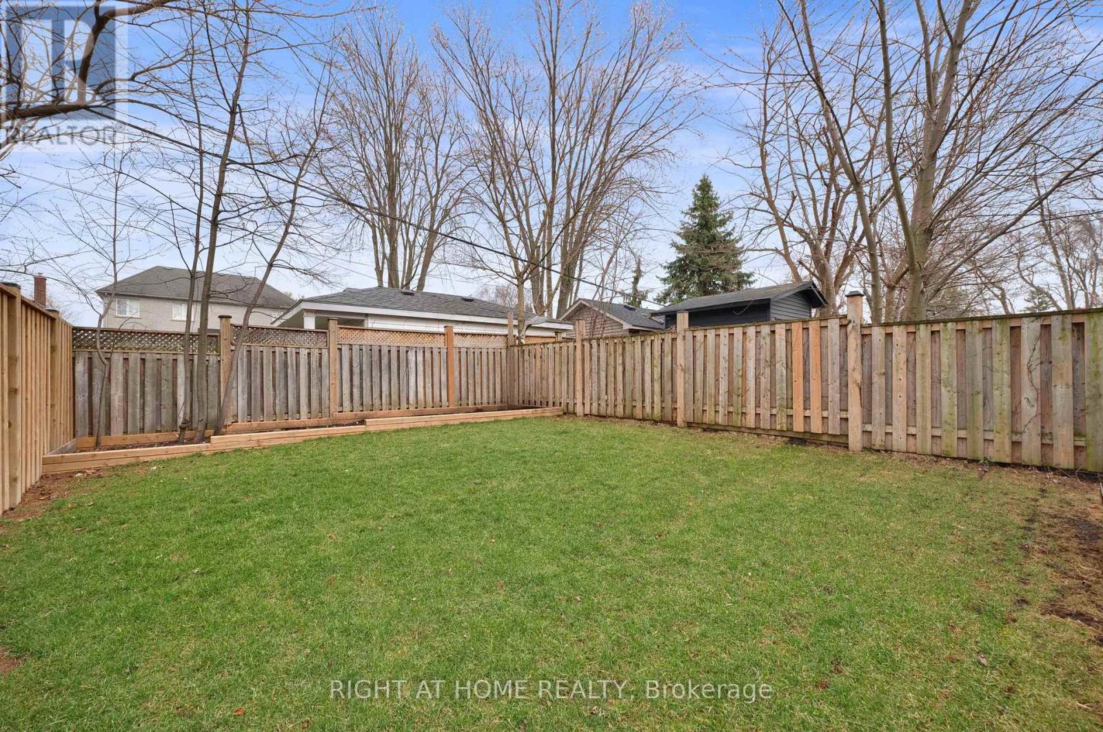 819 Fairview Avenue, Pickering, Ontario  L1W 1M7 - Photo 47 - E13158466