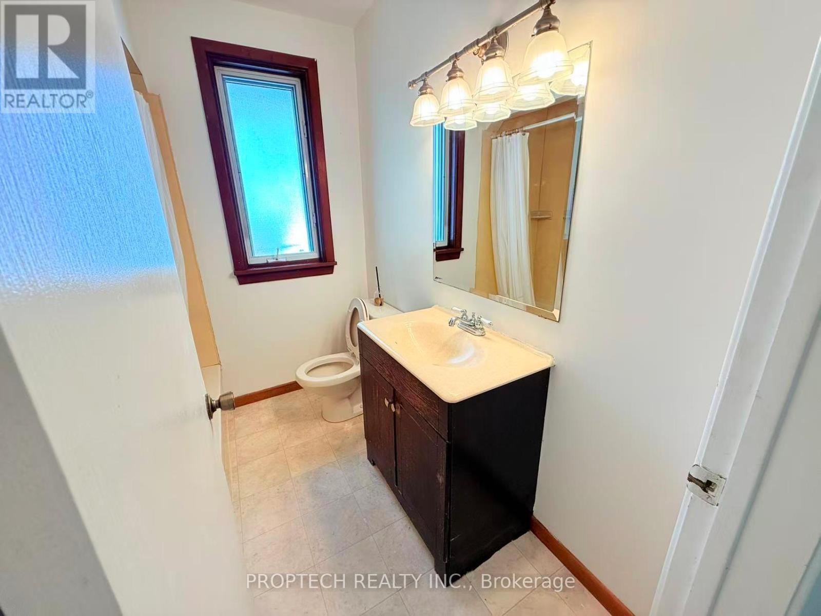 418 Fernleigh Circle, Richmond Hill, Ontario  L4C 1E3 - Photo 13 - N13158228