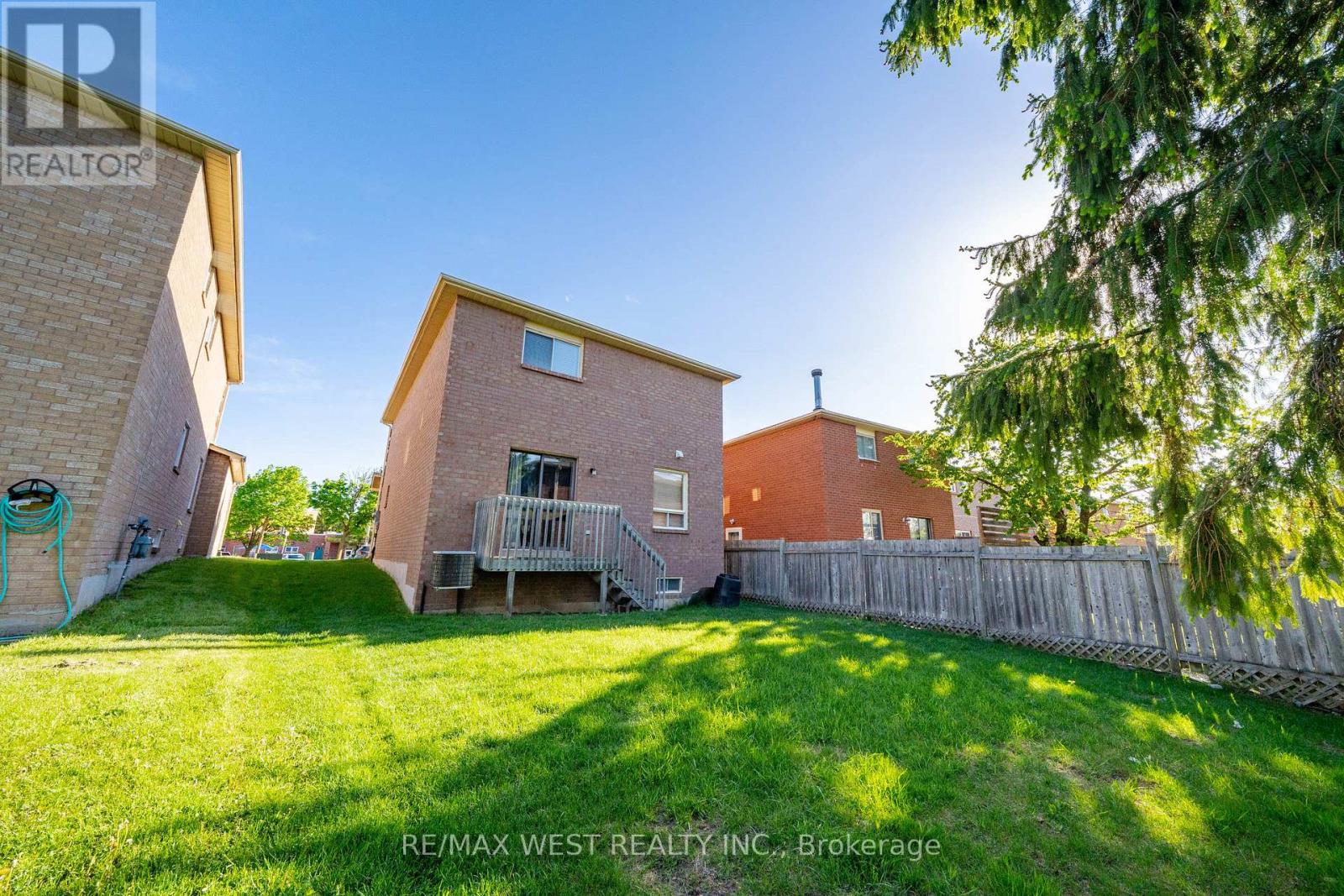 242 Bernard Avenue, Richmond Hill, Ontario  L4S 1E2 - Photo 13 - N13158242