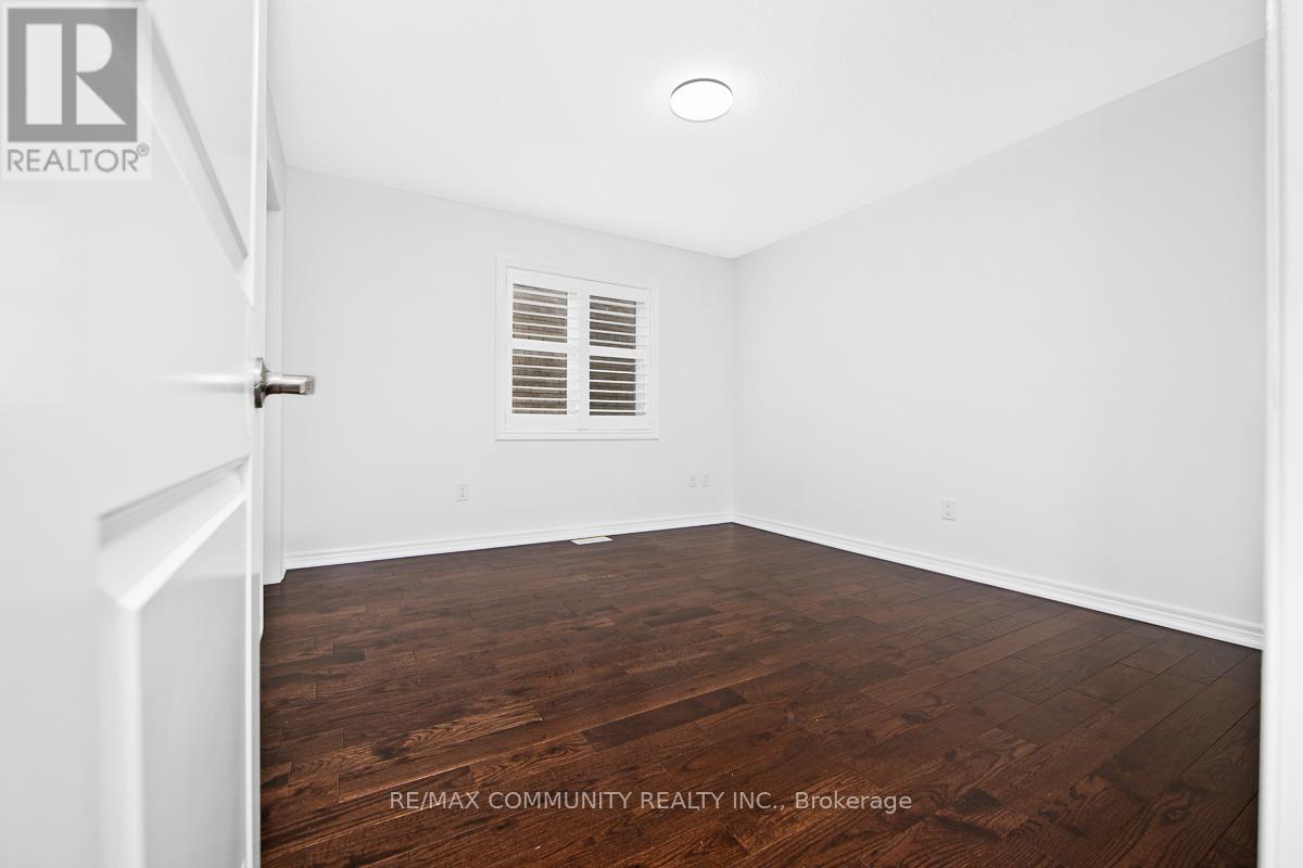 201 Donald Sim Avenue, Markham, Ontario  L6B 0Z1 - Photo 20 - N13158302