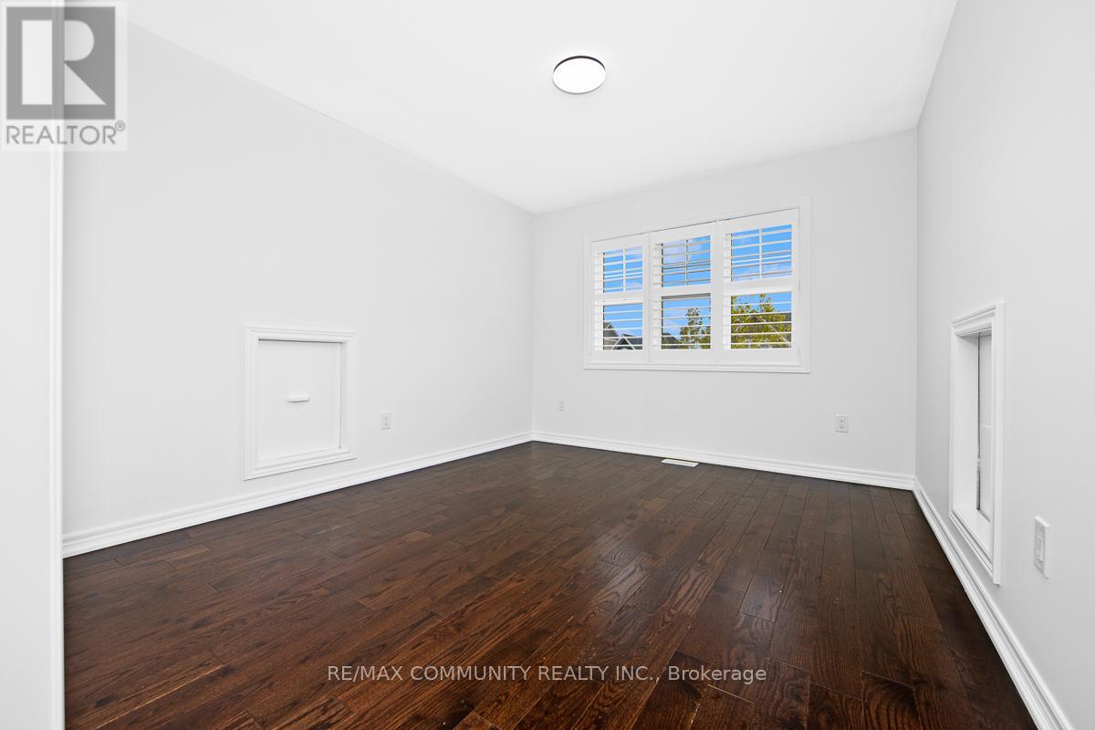 201 Donald Sim Avenue, Markham, Ontario  L6B 0Z1 - Photo 25 - N13158302