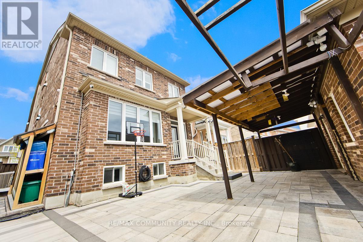 201 Donald Sim Avenue, Markham, Ontario  L6B 0Z1 - Photo 34 - N13158302