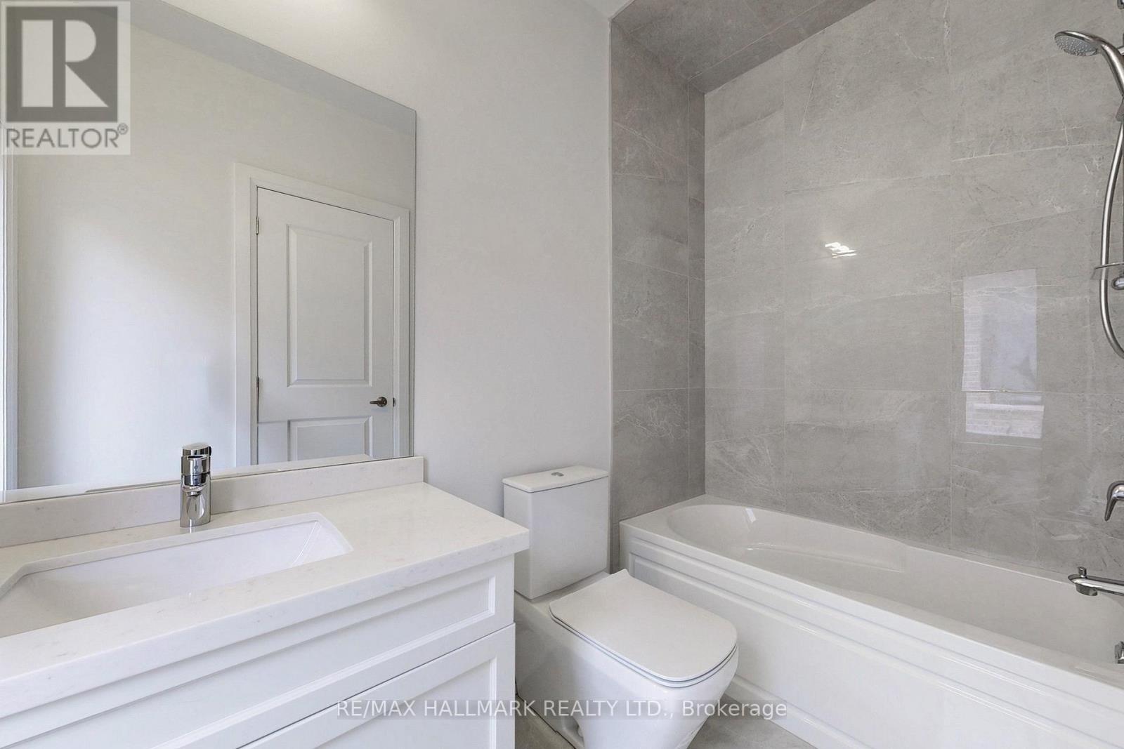 51a Puccini Drive, Richmond Hill, Ontario  L4E 2Y6 - Photo 34 - N13158512
