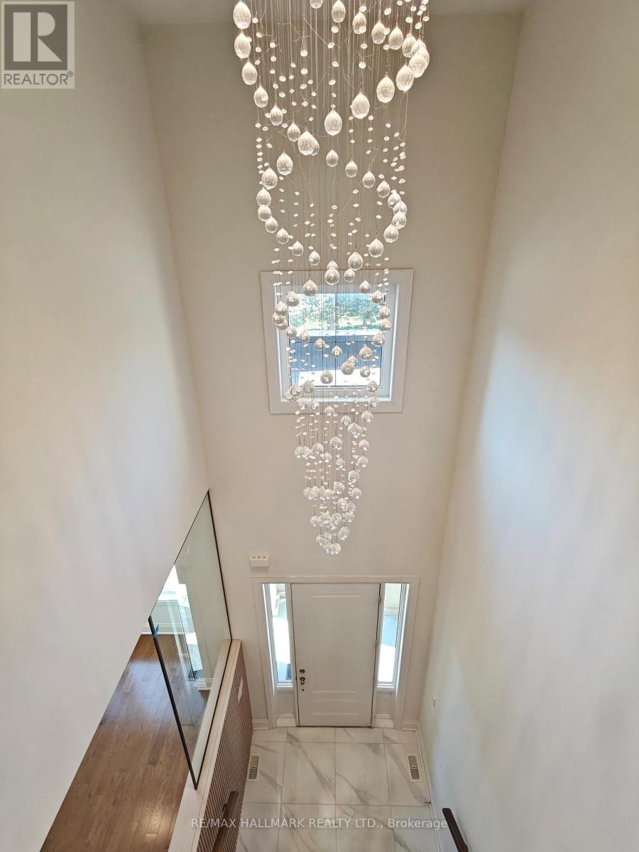 51a Puccini Drive, Richmond Hill, Ontario  L4E 2Y6 - Photo 6 - N13158512