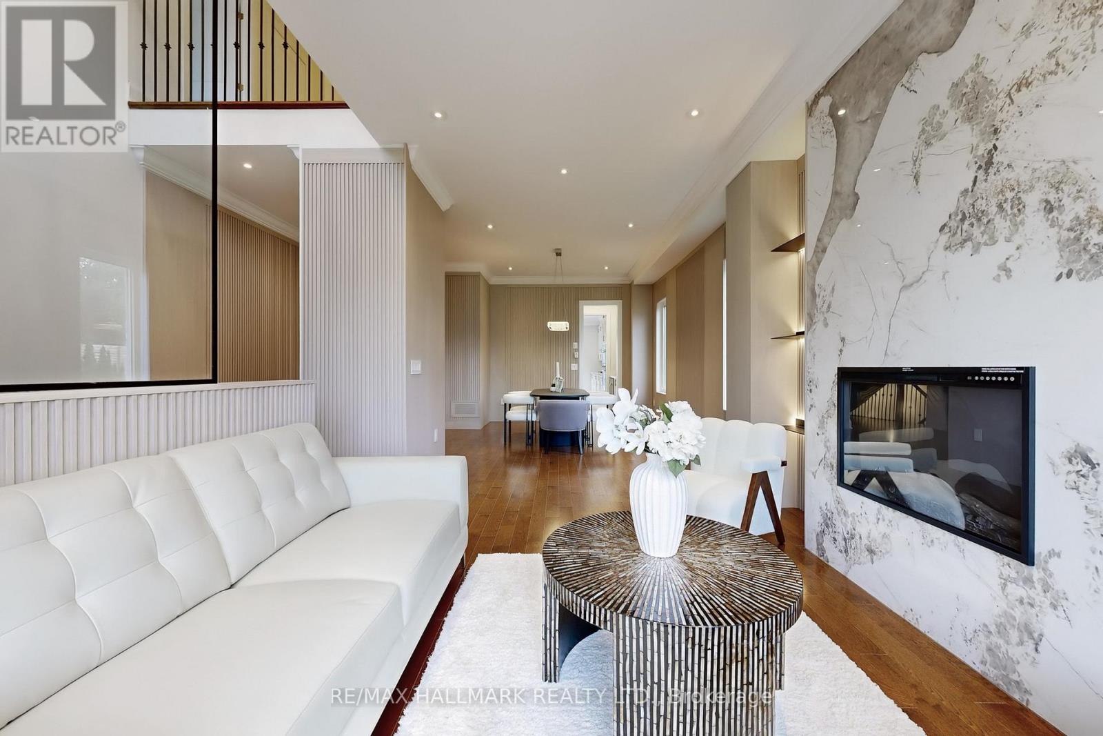 51a Puccini Drive, Richmond Hill, Ontario  L4E 2Y6 - Photo 9 - N13158512