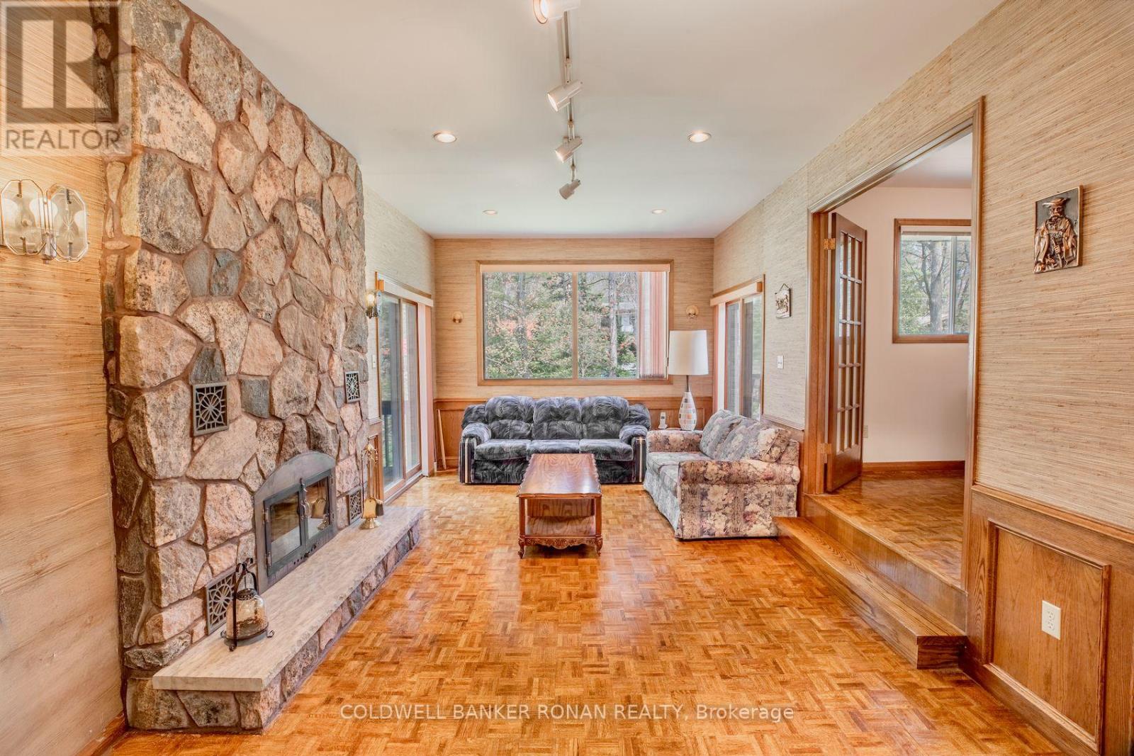24 Pine Forest Drive, Tiny, Ontario  L0L 2T0 - Photo 14 - S13158226