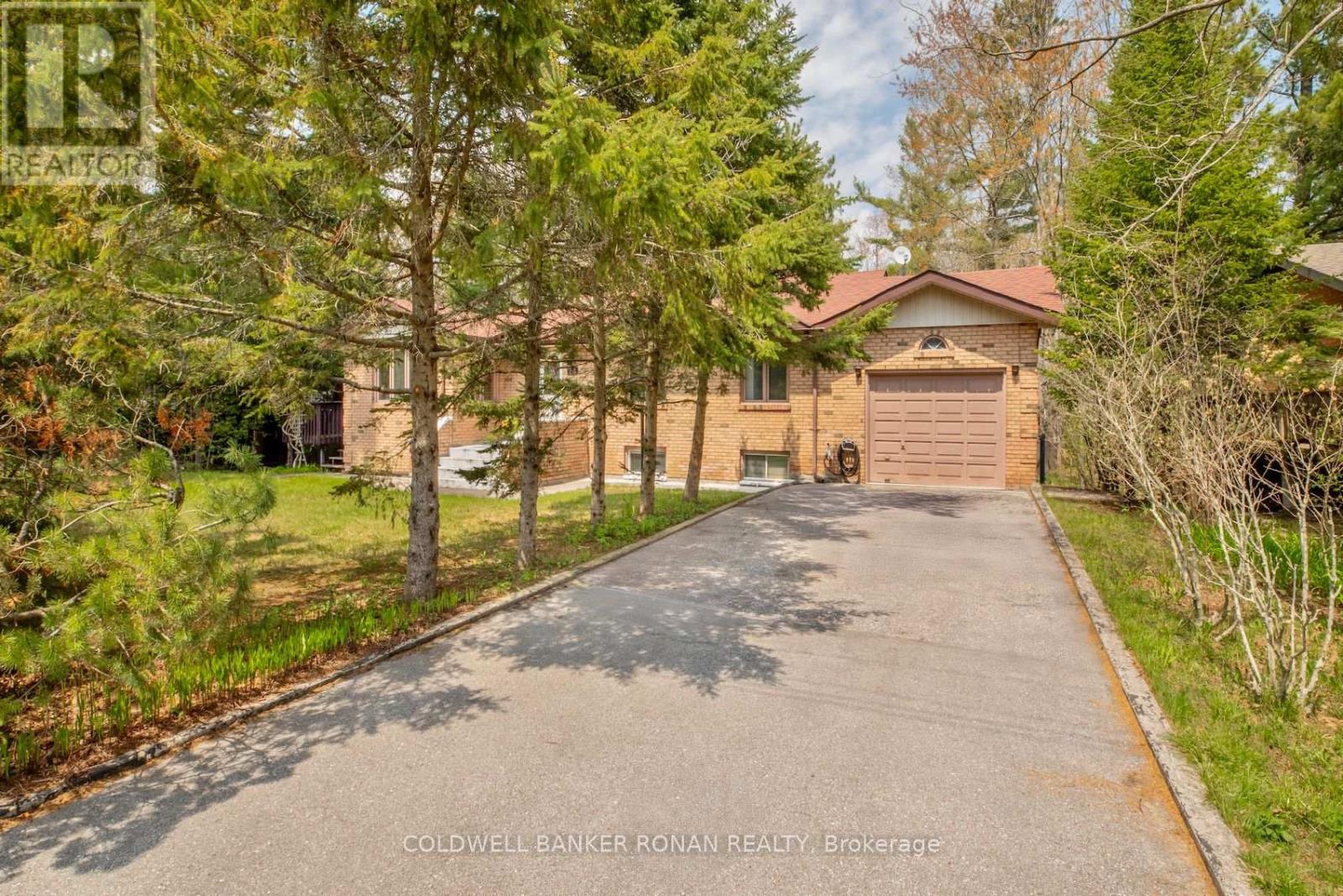 24 Pine Forest Drive, Tiny, Ontario  L0L 2T0 - Photo 2 - S13158226