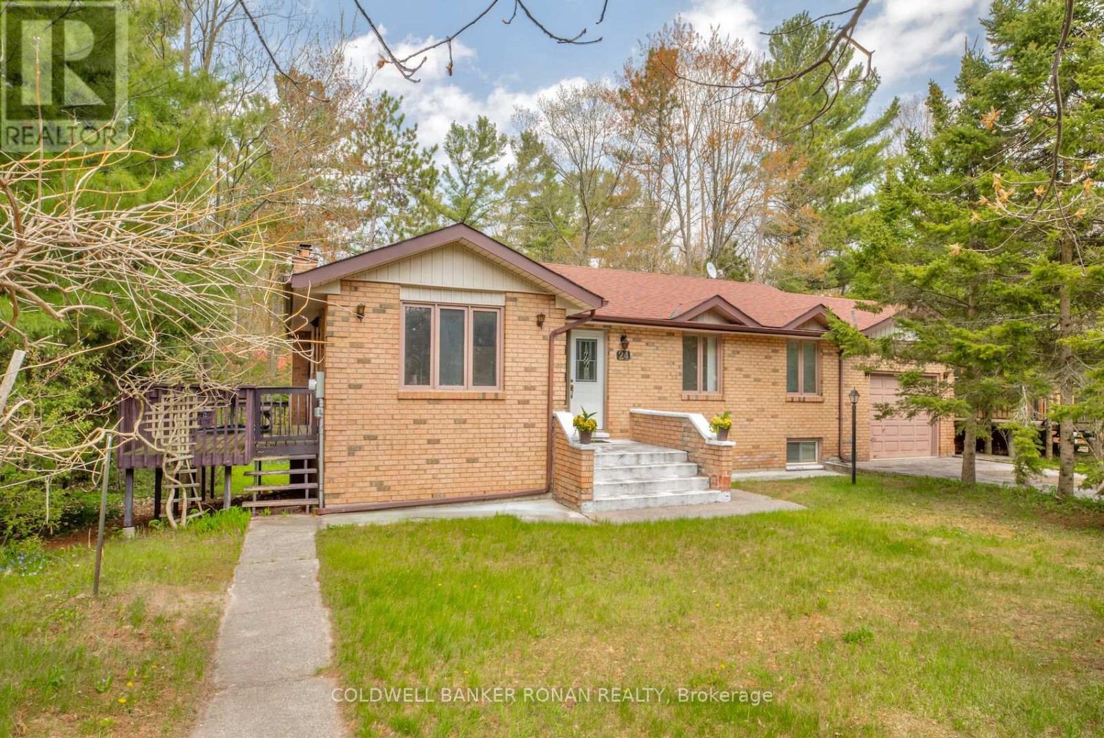 24 Pine Forest Drive, Tiny, Ontario  L0L 2T0 - Photo 4 - S13158226
