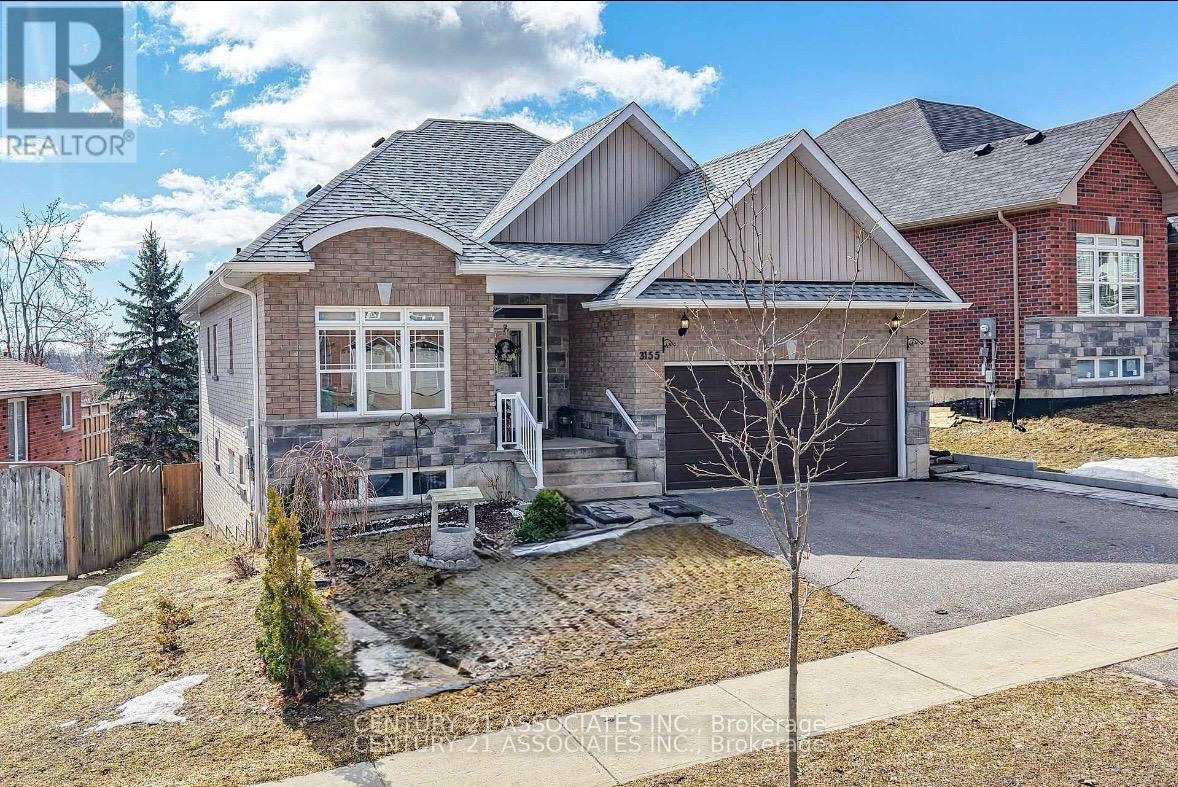 3155 Monarch Drive, Orillia, Ontario  L3V 7X1 - Photo 2 - S13158328