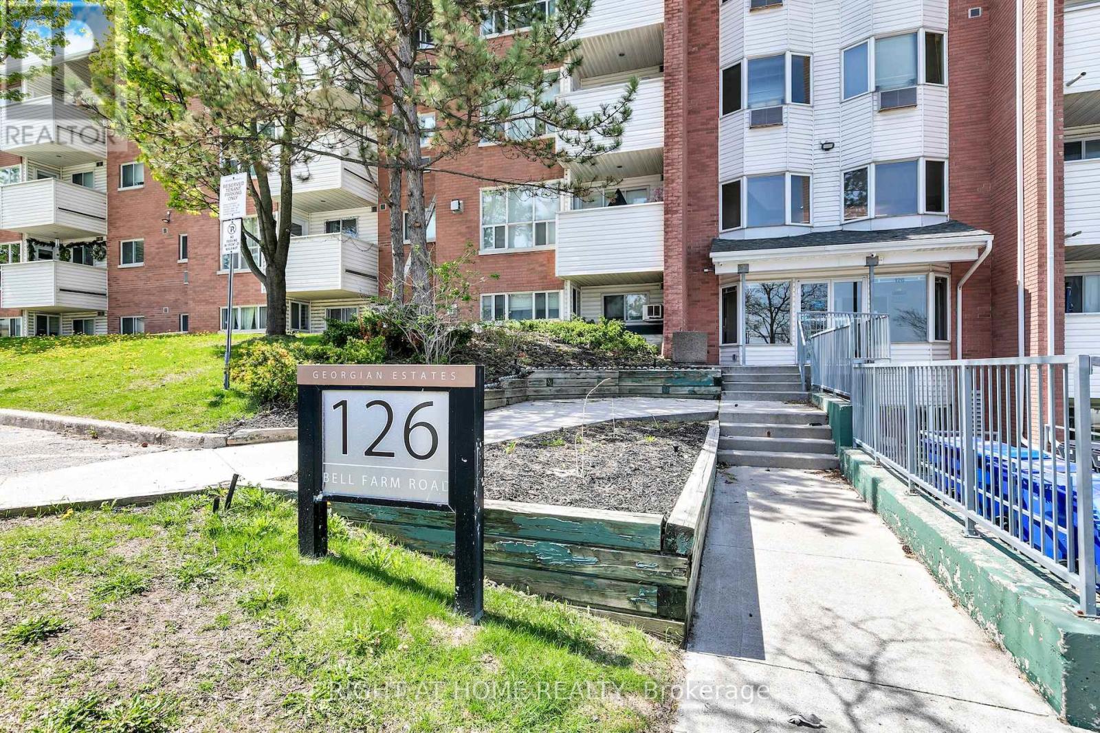 212 - 126 Bell Farm Road, Barrie, Ontario  L4M 6J3 - Photo 2 - S13158456