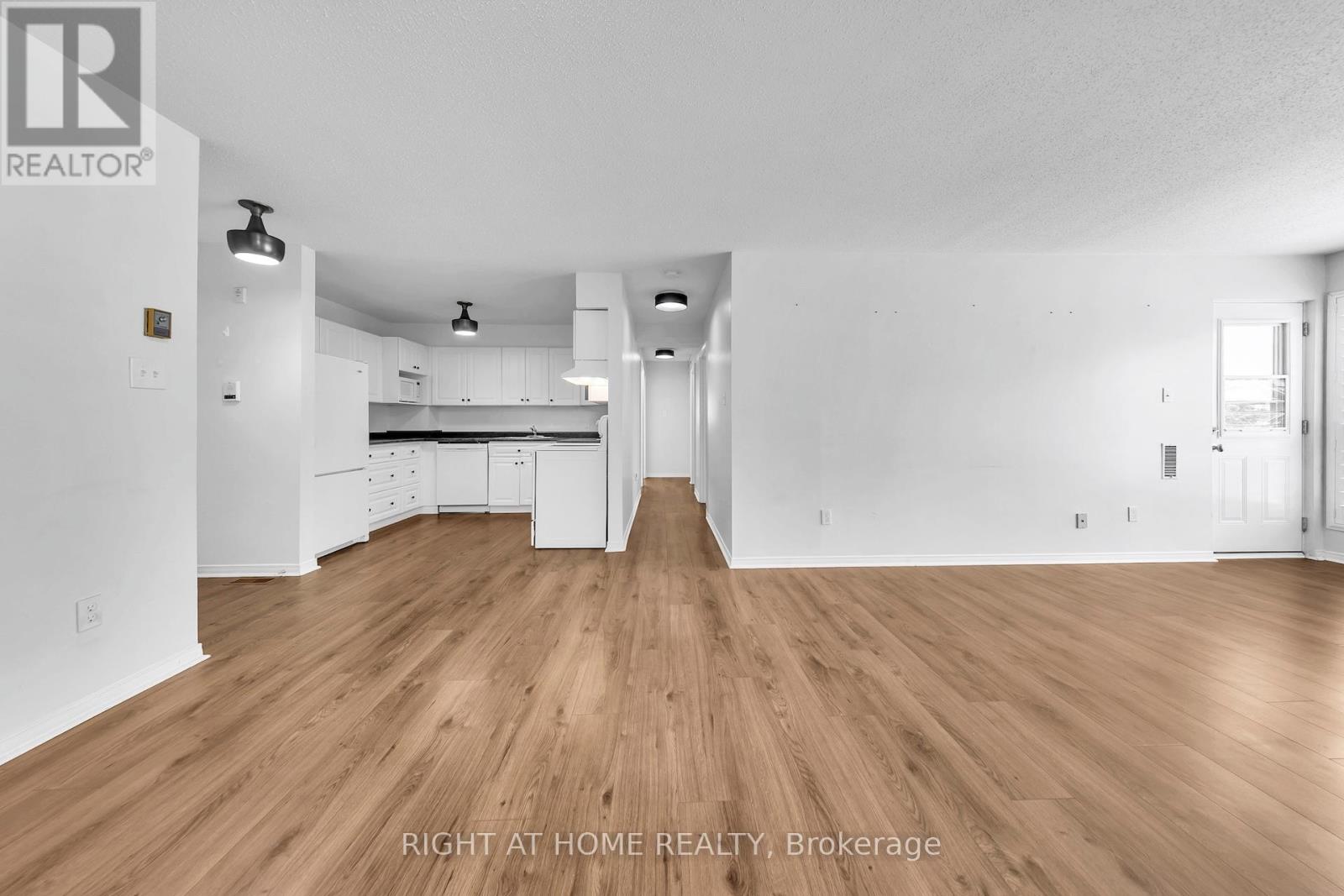 212 - 126 Bell Farm Road, Barrie, Ontario  L4M 6J3 - Photo 6 - S13158456