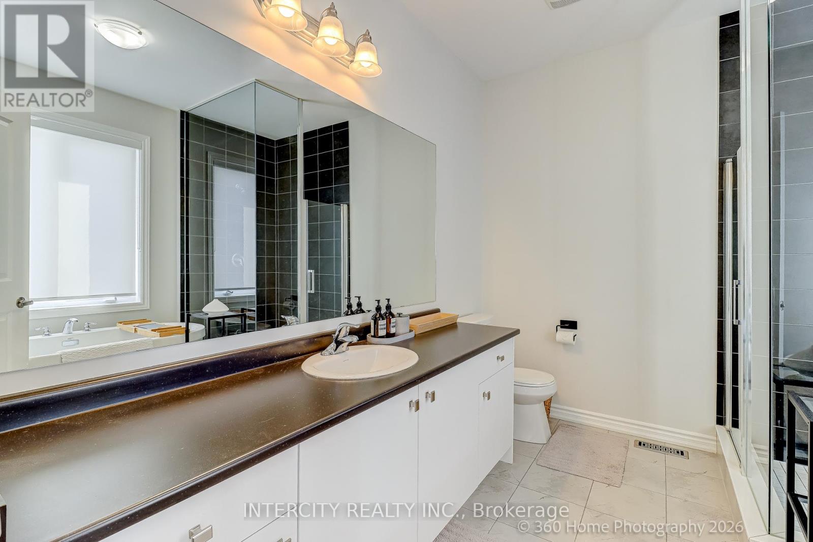 57 Purple Sage Drive, Brampton, Ontario  L6P 4P5 - Photo 13 - W12926834