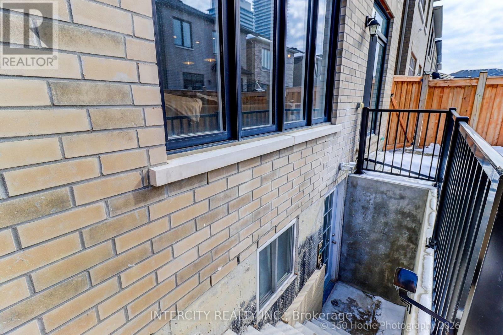 57 Purple Sage Drive, Brampton, Ontario  L6P 4P5 - Photo 19 - W12926834