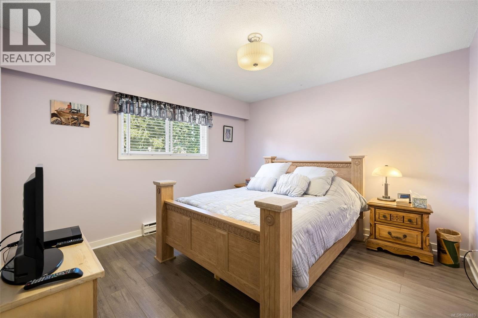 1020 Lucas Ave, Saanich, British Columbia  V8X 3P7 - Photo 19 - 1036883