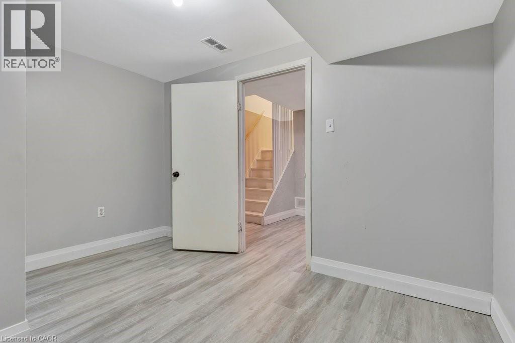 175 Janefield Avenue, Guelph, Ontario  N1G 2L4 - Photo 34 - 40832482