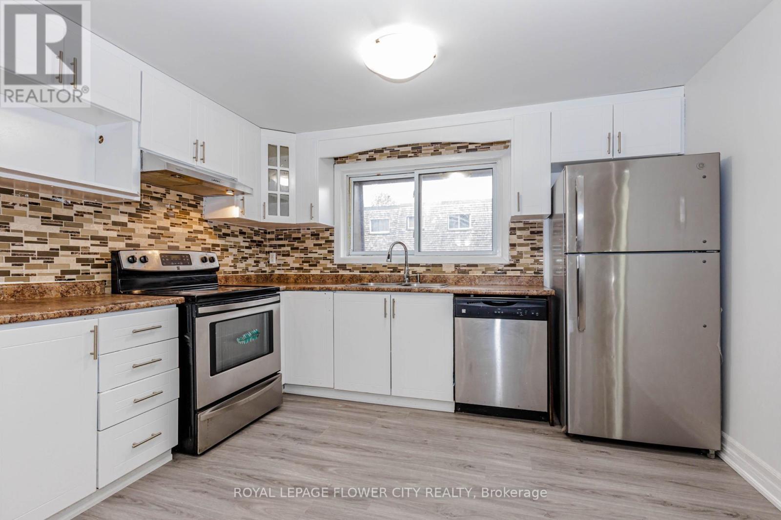 42 Briar Path, Brampton, Ontario  L6T 2A3 - Photo 12 - W13158326
