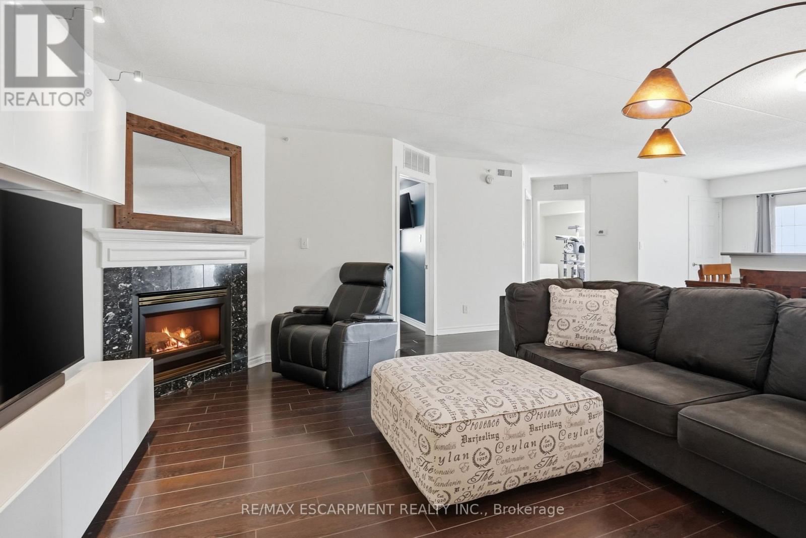 216 - 1451 Walkers Line, Burlington, Ontario  L7M 4P1 - Photo 4 - W13158402