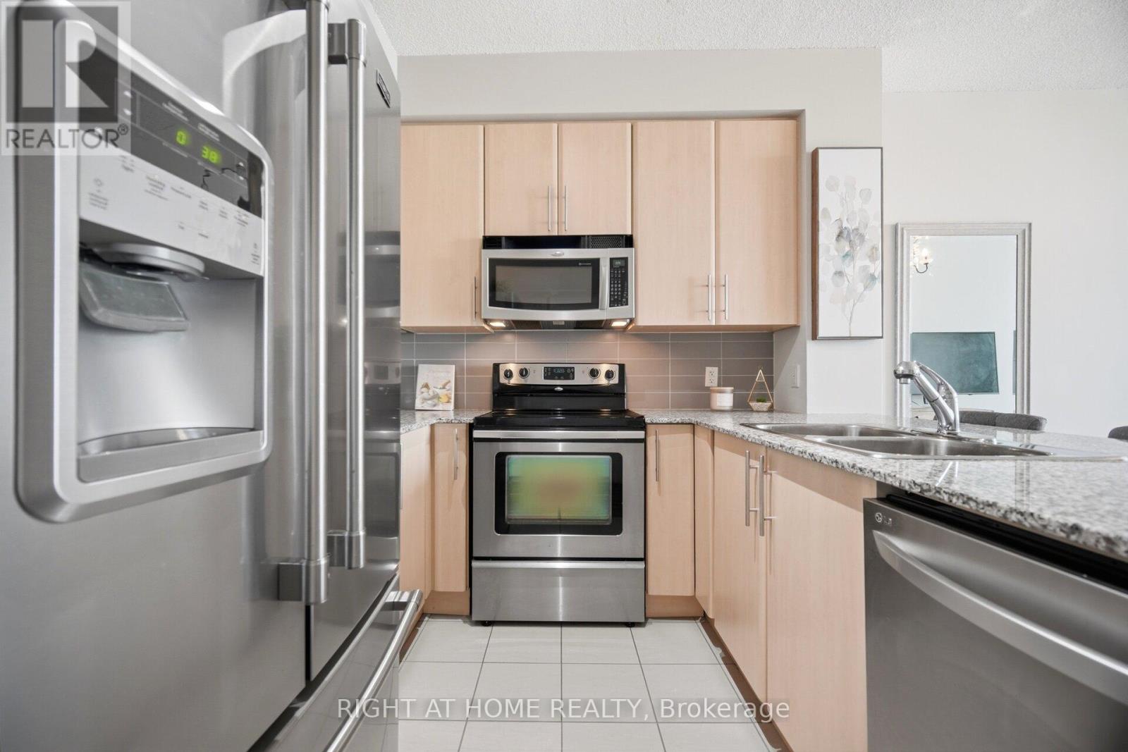 803 - 3515 Kariya Drive, Mississauga (Fairview), Ontario  L5B 0C1 - Photo 11 - W13158416
