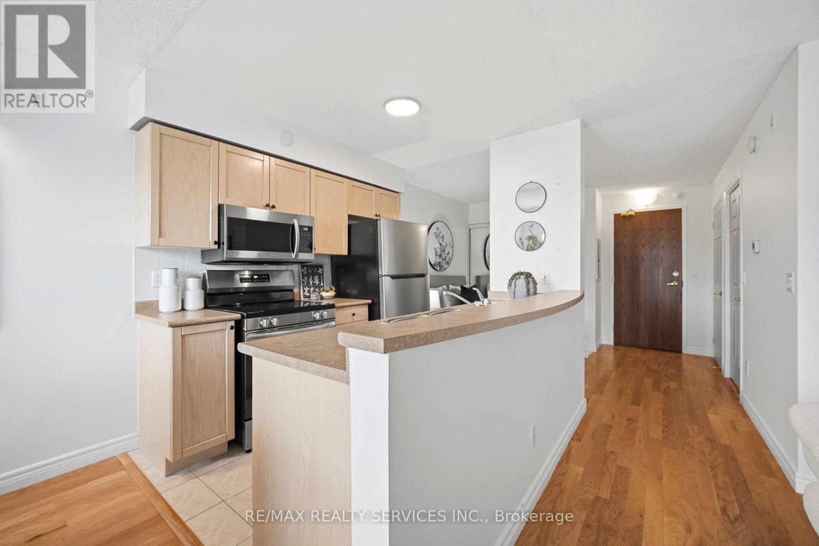 116 - 25 Via Rosedale, Brampton, Ontario  L6R 3J8 - Photo 8 - W13158418