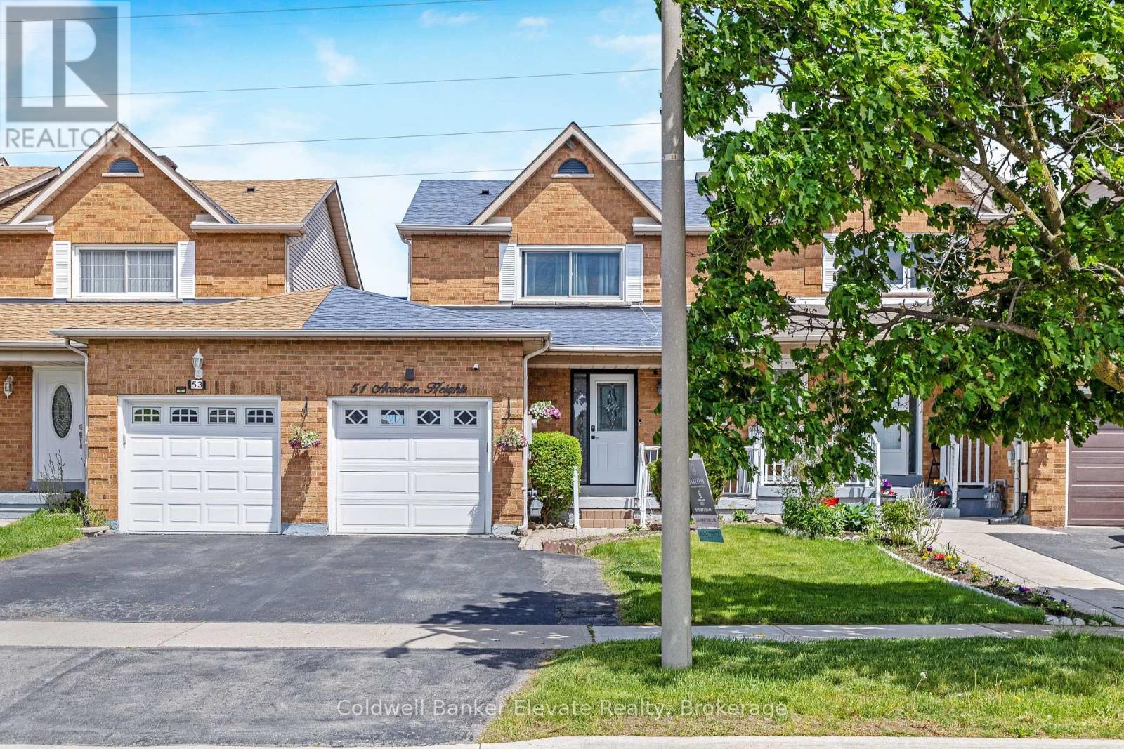 51 ACADIAN HEIGHTS, Brampton, Ontario