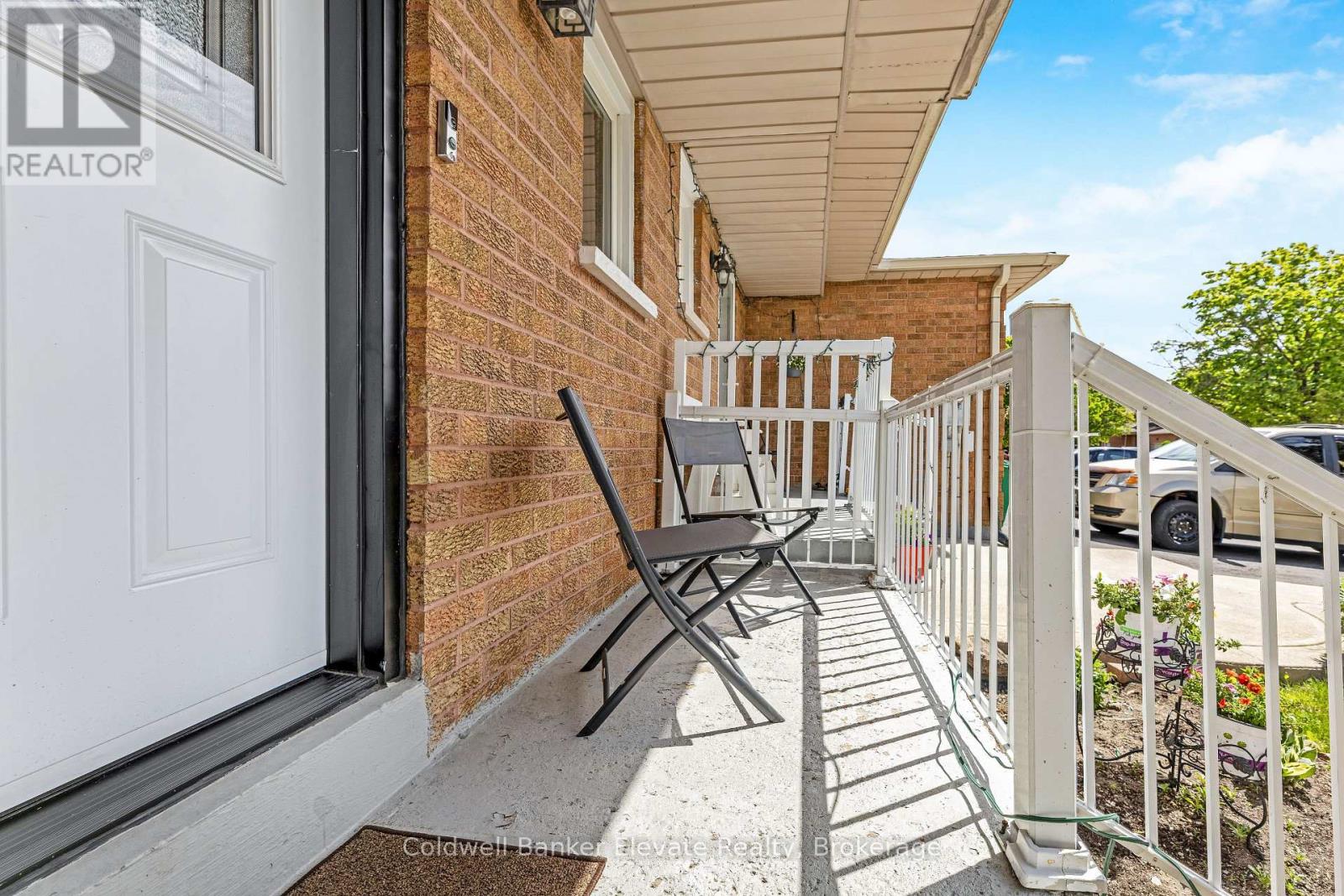 51 Acadian Heights, Brampton, Ontario  L6Y 4H3 - Photo 6 - W13158420