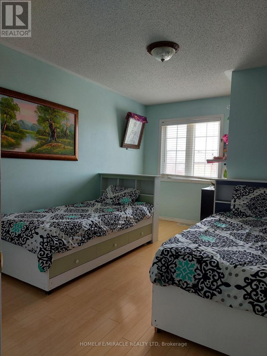31 Niagara Trail, Halton Hills, Ontario  L7G 0A9 - Photo 14 - W13158424