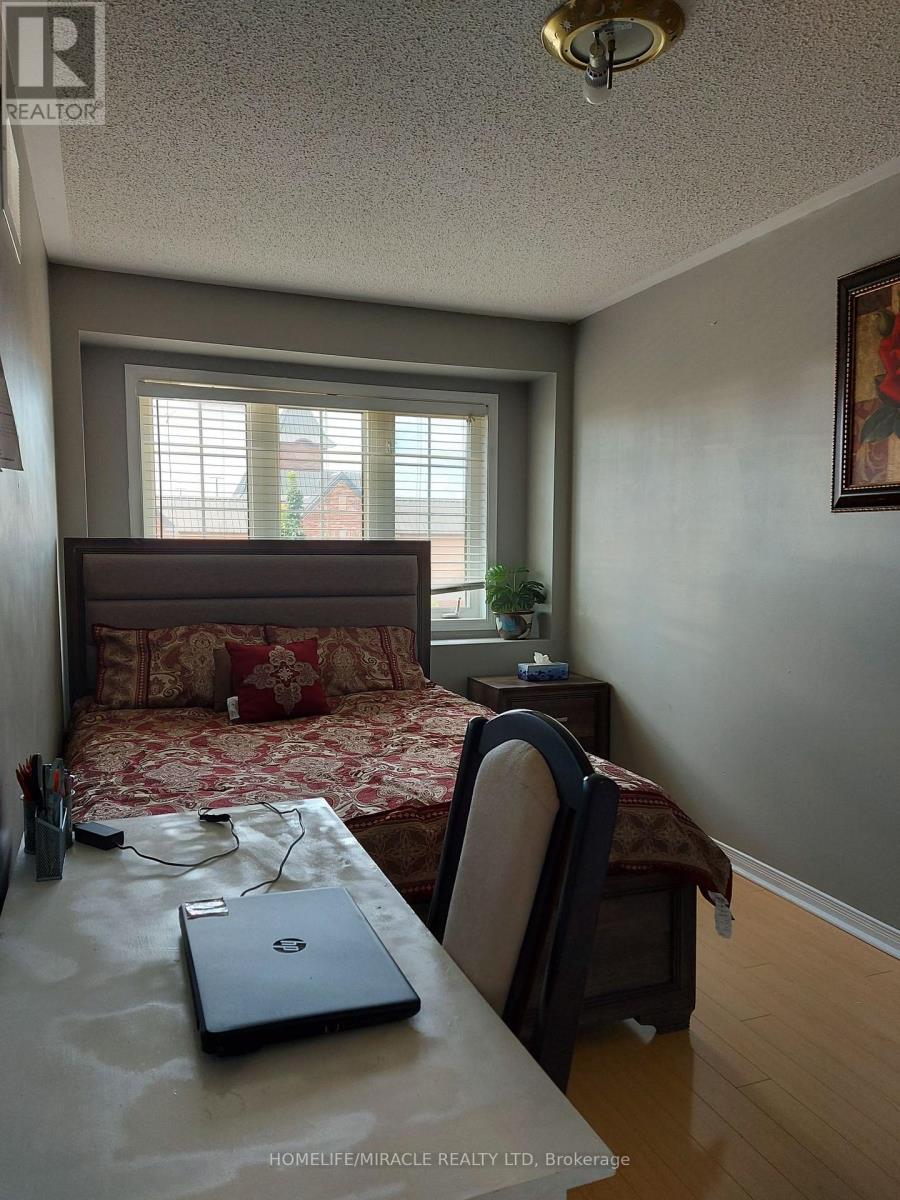 31 Niagara Trail, Halton Hills, Ontario  L7G 0A9 - Photo 15 - W13158424