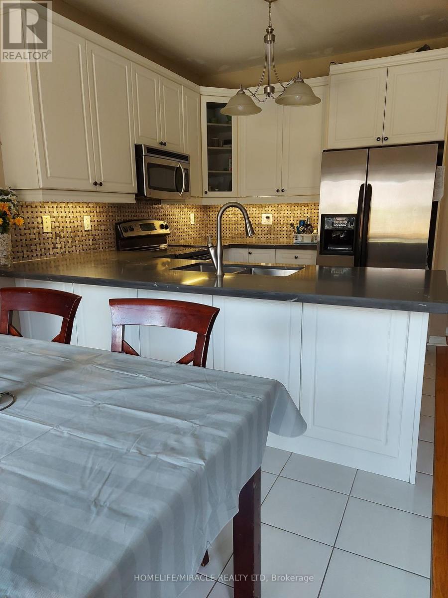 31 Niagara Trail, Halton Hills, Ontario  L7G 0A9 - Photo 8 - W13158424