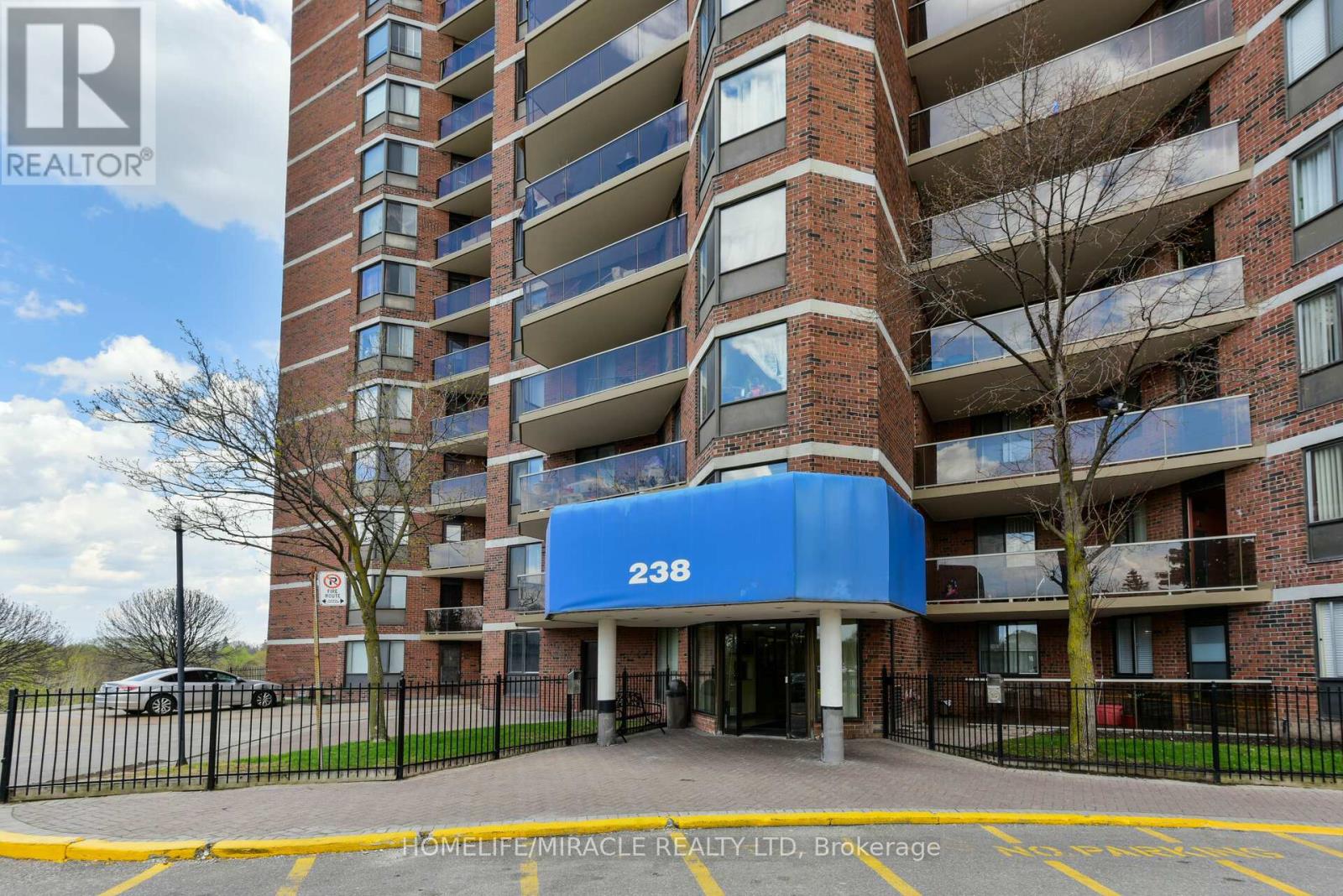 102 - 238 Albion Road, Toronto, Ontario  M9W 6A7 - Photo 2 - W13158480