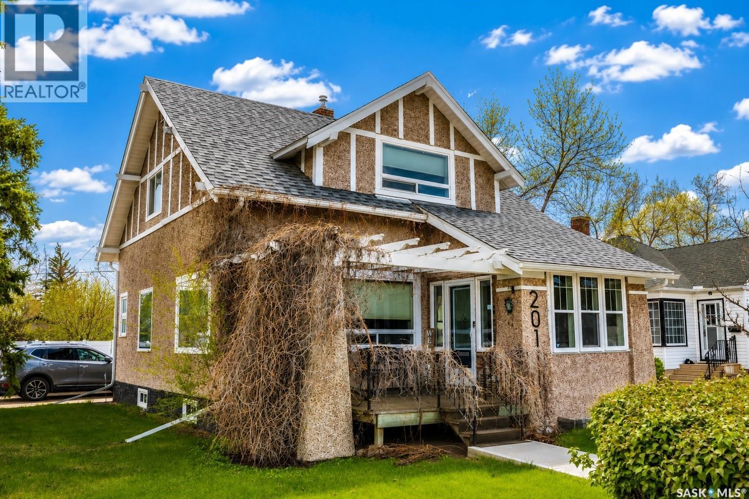 201 Athabasca STREET W, Moose Jaw, Saskatchewan