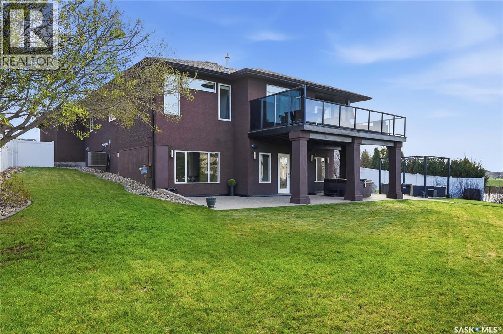2431 LINNER BAY, Regina, Saskatchewan