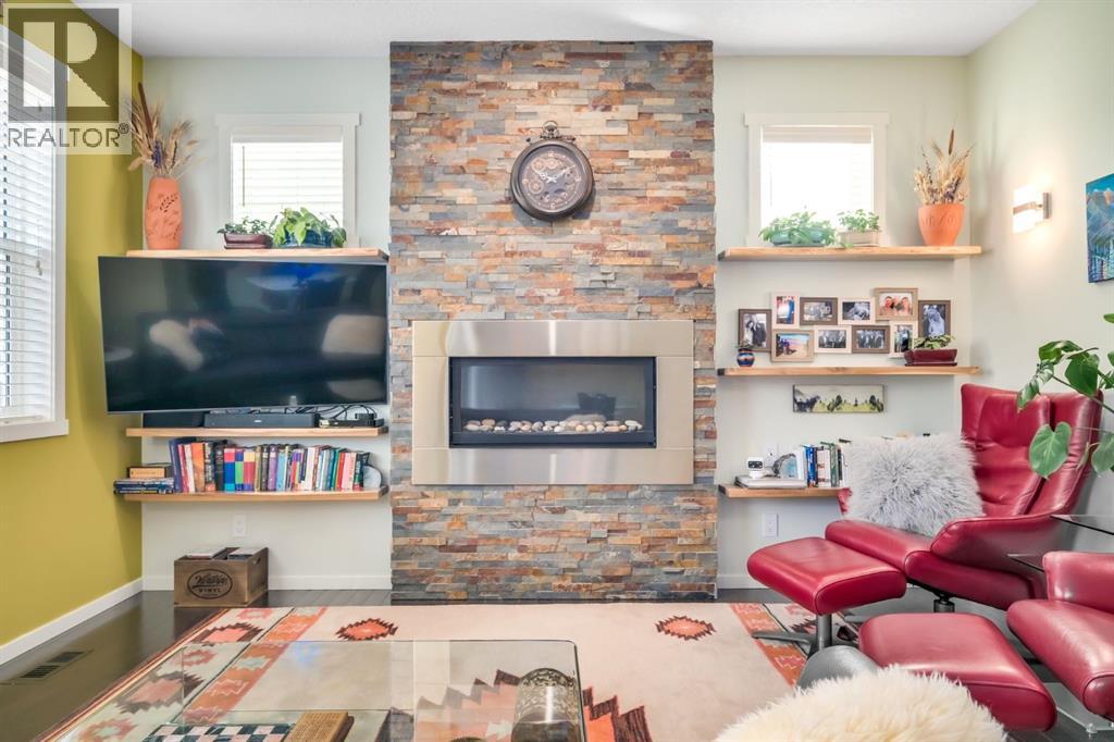 12 Sunrise View, Cochrane, Alberta  T4C 0W3 - Photo 18 - A2295379