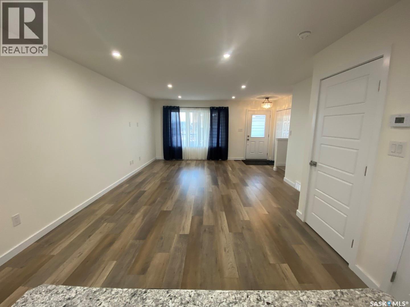 119 Reddekopp Crescent, Warman, Saskatchewan  S0K 4S3 - Photo 4 - SK036760