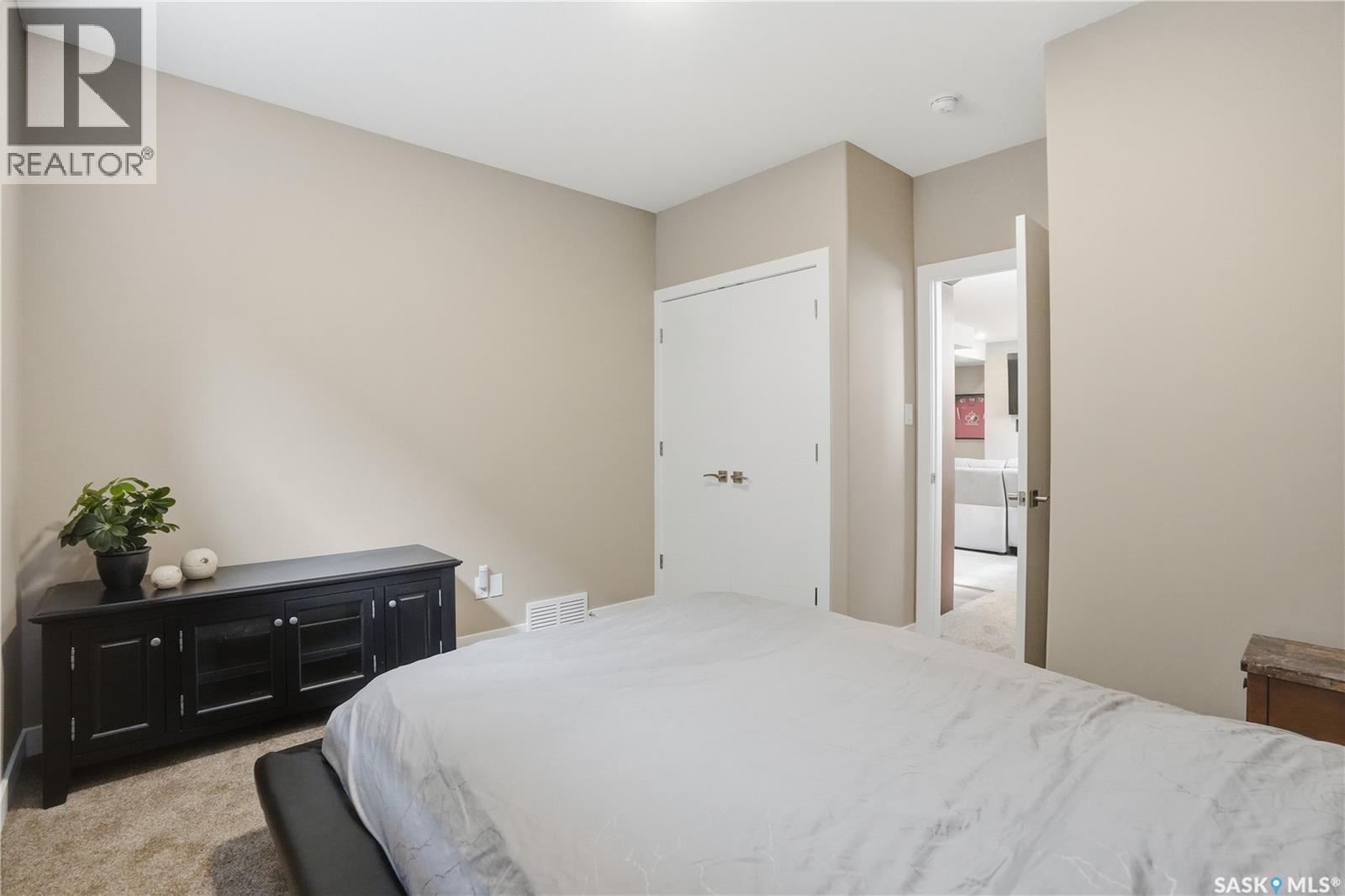 4264 Elderberry Crescent E, Regina, Saskatchewan  S4V 3V3 - Photo 37 - SK036599