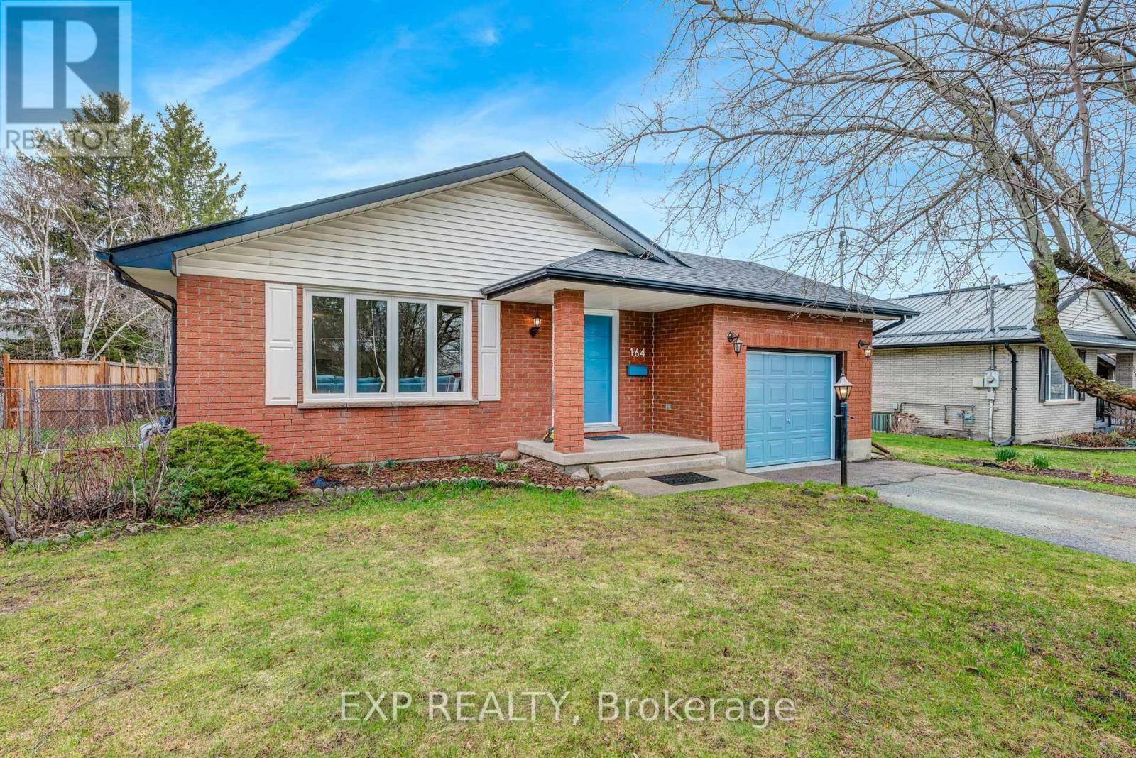 164 COLBORNE STREET W, Kawartha Lakes, Ontario