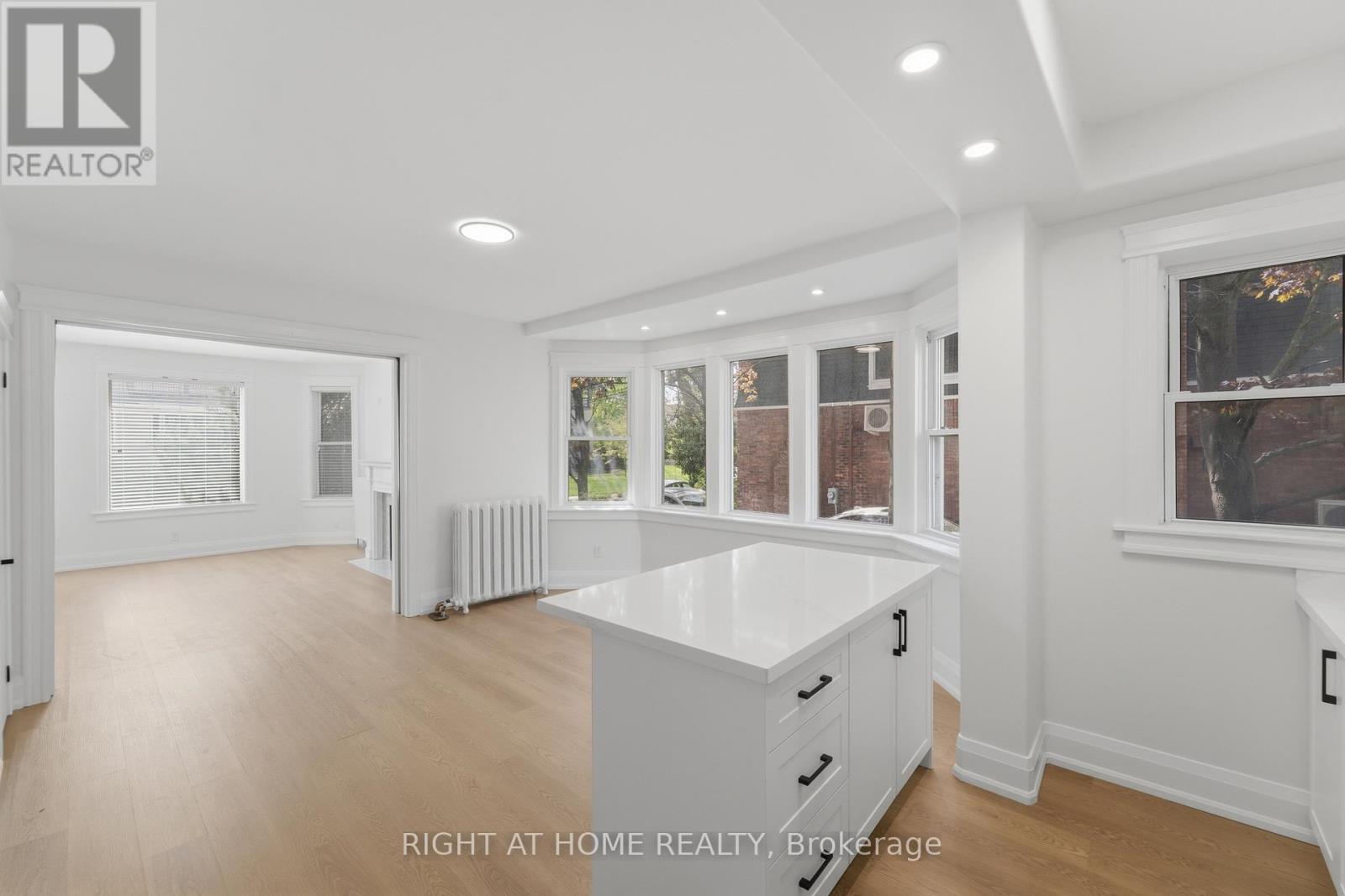 8 College Street, St. Catharines, Ontario  L2R 2W7 - Photo 11 - X13158342