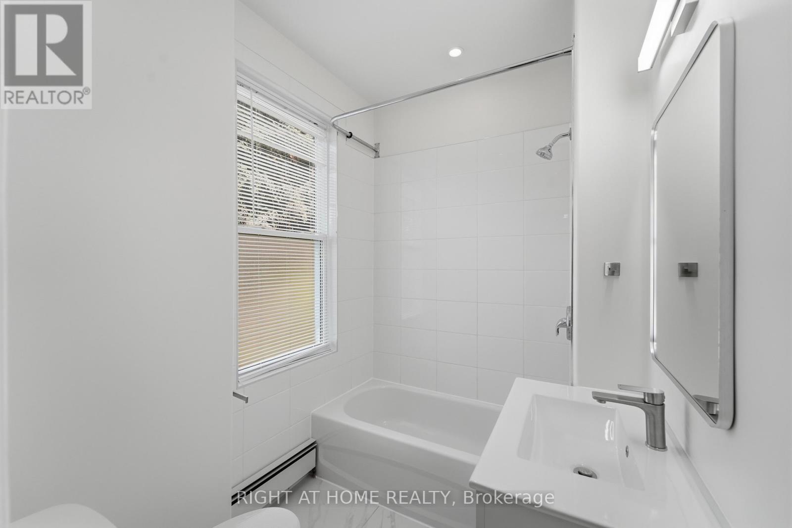 8 College Street, St. Catharines, Ontario  L2R 2W7 - Photo 14 - X13158342