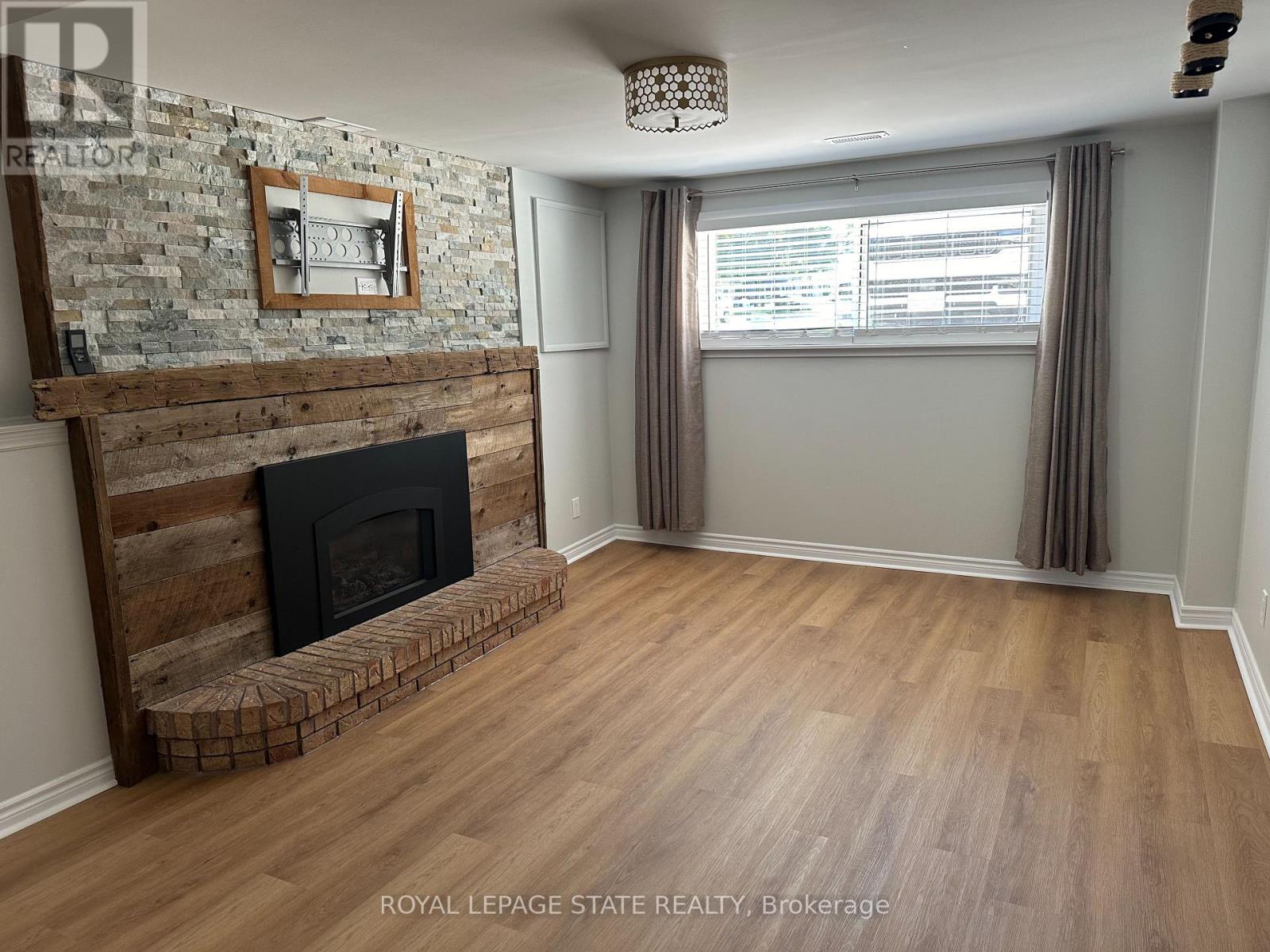 B - 36 Inglewood Court, Grimsby, Ontario L3M 4S2 - Photo 2 - X13158438