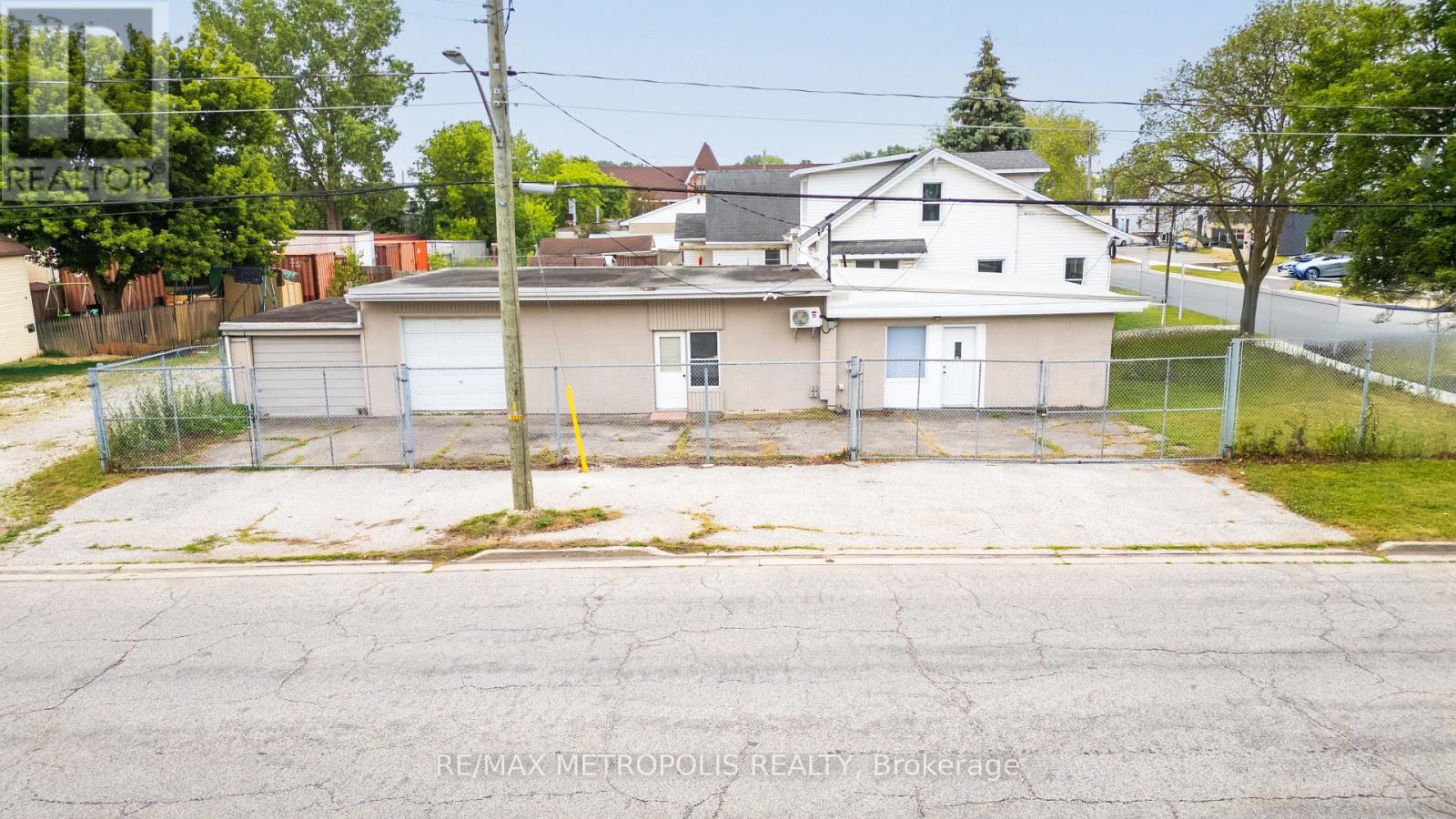 431 CAMPBELL STREET, Sarnia, Ontario