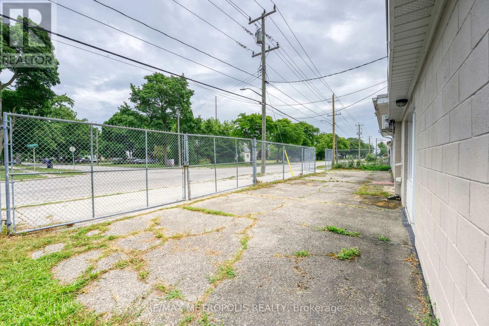 431 Campbell Street, Sarnia, Ontario N7T 2J1 - Photo 27 - X13158492