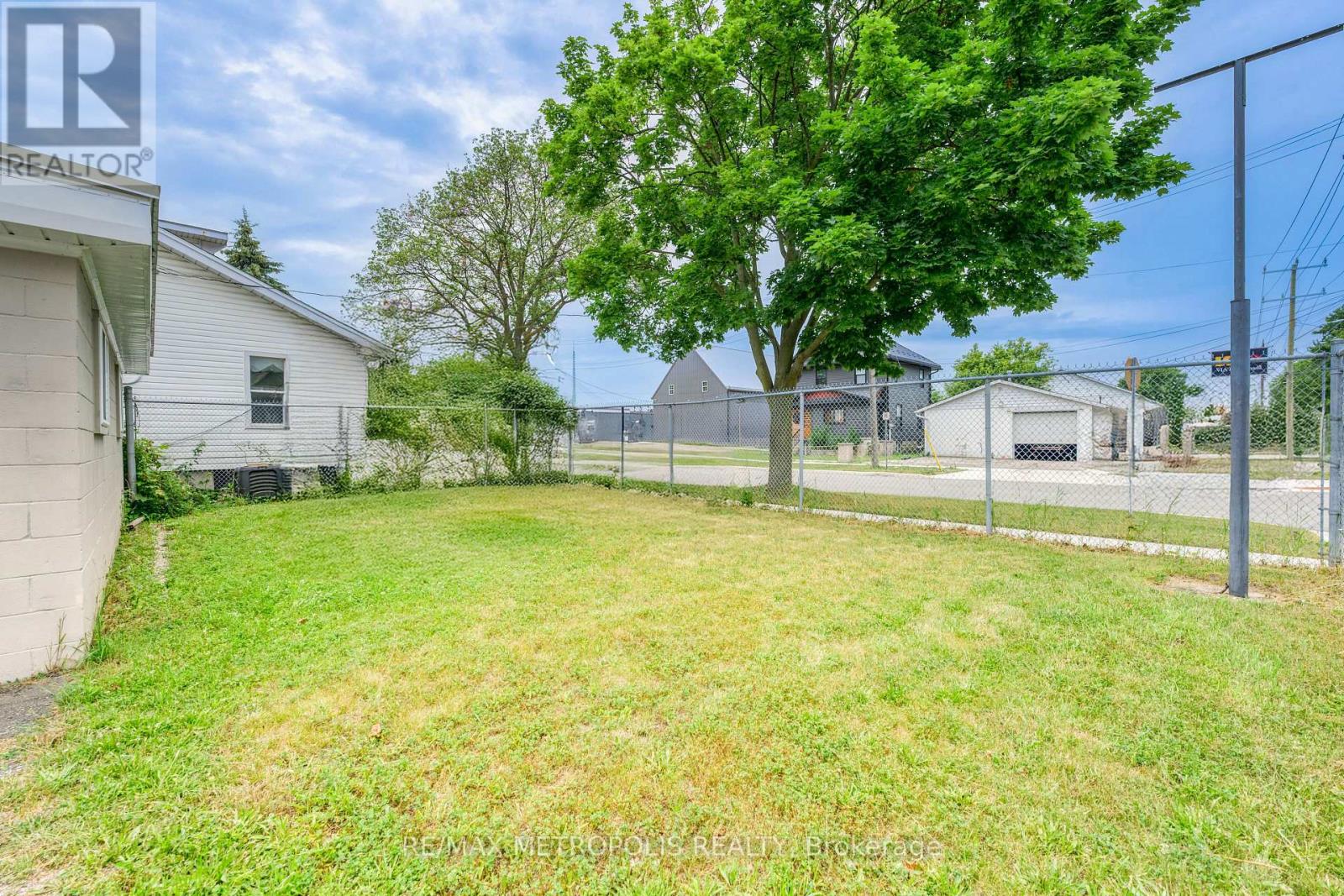 431 Campbell Street, Sarnia, Ontario N7T 2J1 - Photo 7 - X13158492