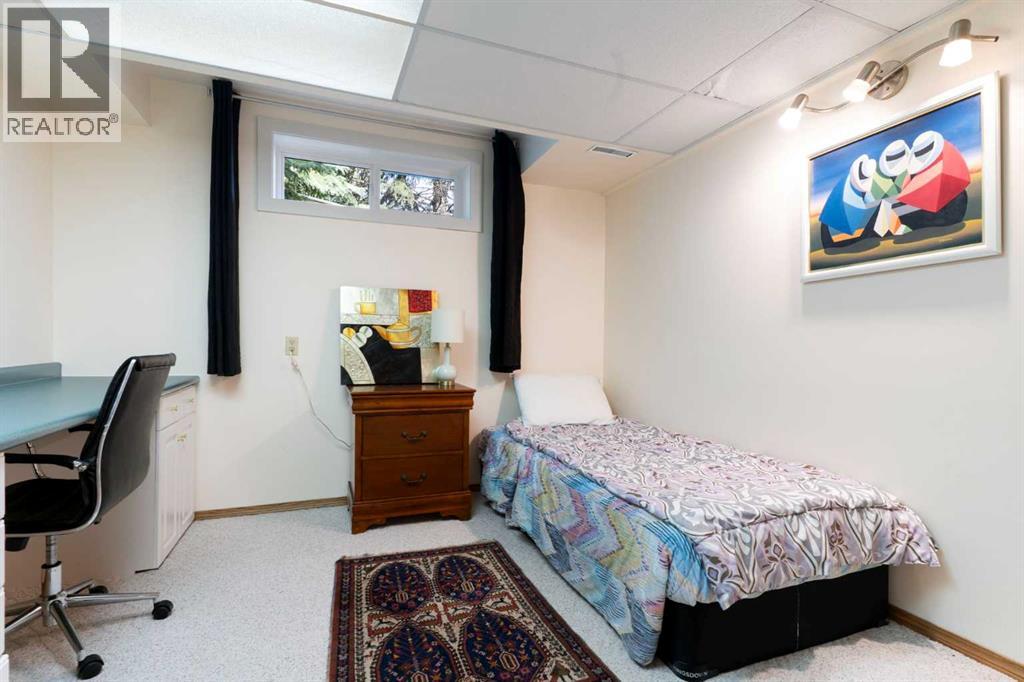 476 Silvergrove Gardens NW, Calgary, Alberta  T3B 4S8 - Photo 41 - A2311397