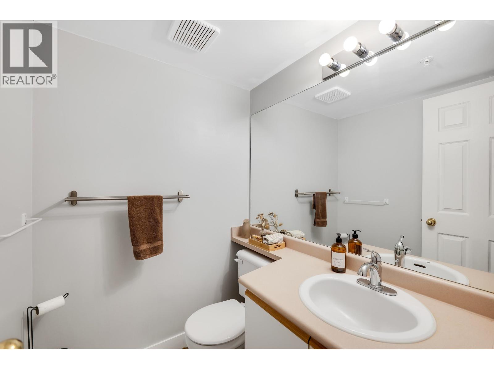 201b 40120 Willow Crescent, Squamish, British Columbia  V8B 0L7 - Photo 13 - R3126525