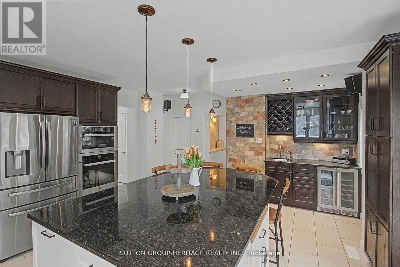 2460 Sixth Concession Road, Pickering, Ontario  L0H 1H0 - Photo 4 - E13158554