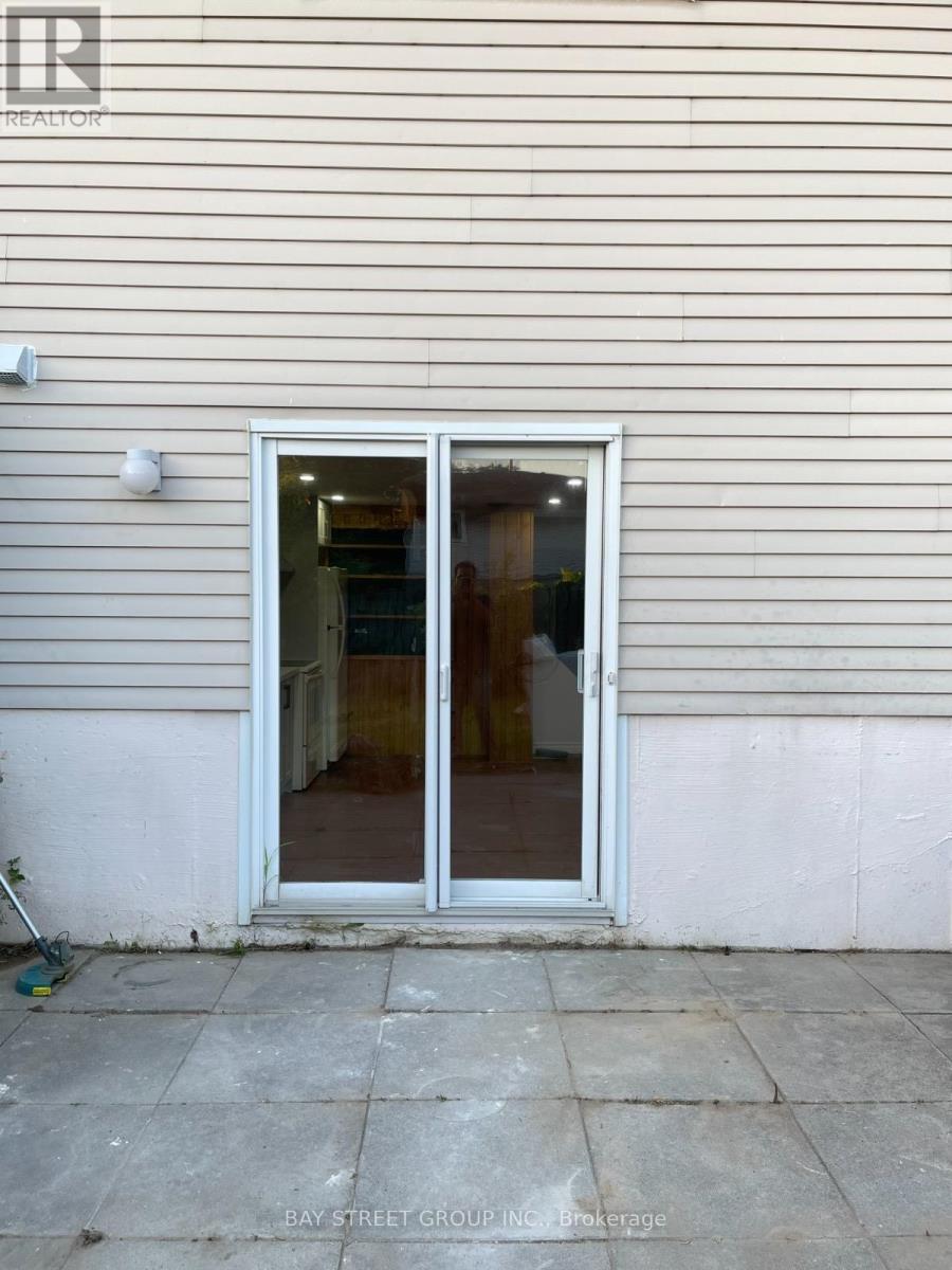 Bsmt - 882 Southdown Drive, Oshawa, Ontario  L1H 7Z6 - Photo 15 - E13066656